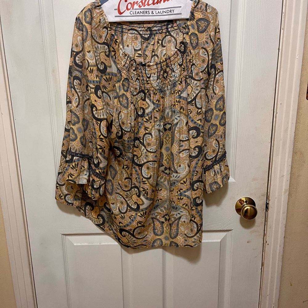 New Directions Tan and Brown 3/4 Sleeve Relaxed Blouse